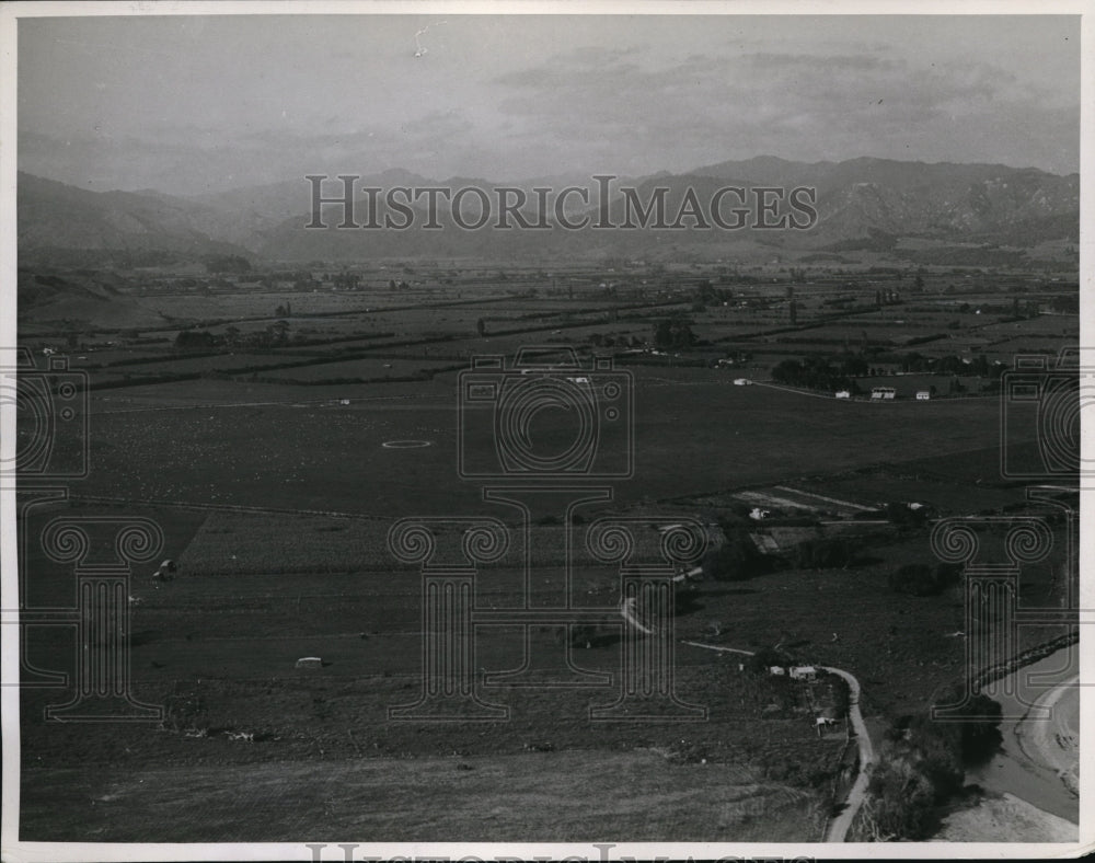 1940 Press Photo New Zealand farms sen in an air view