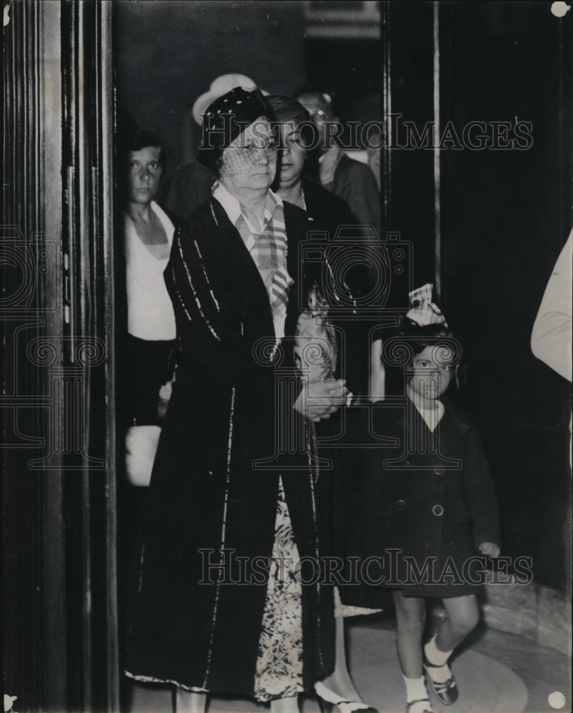 1933 Press Photo Mrs. Machada, wife of ex pres Machada of Cuba, in Philadelphia