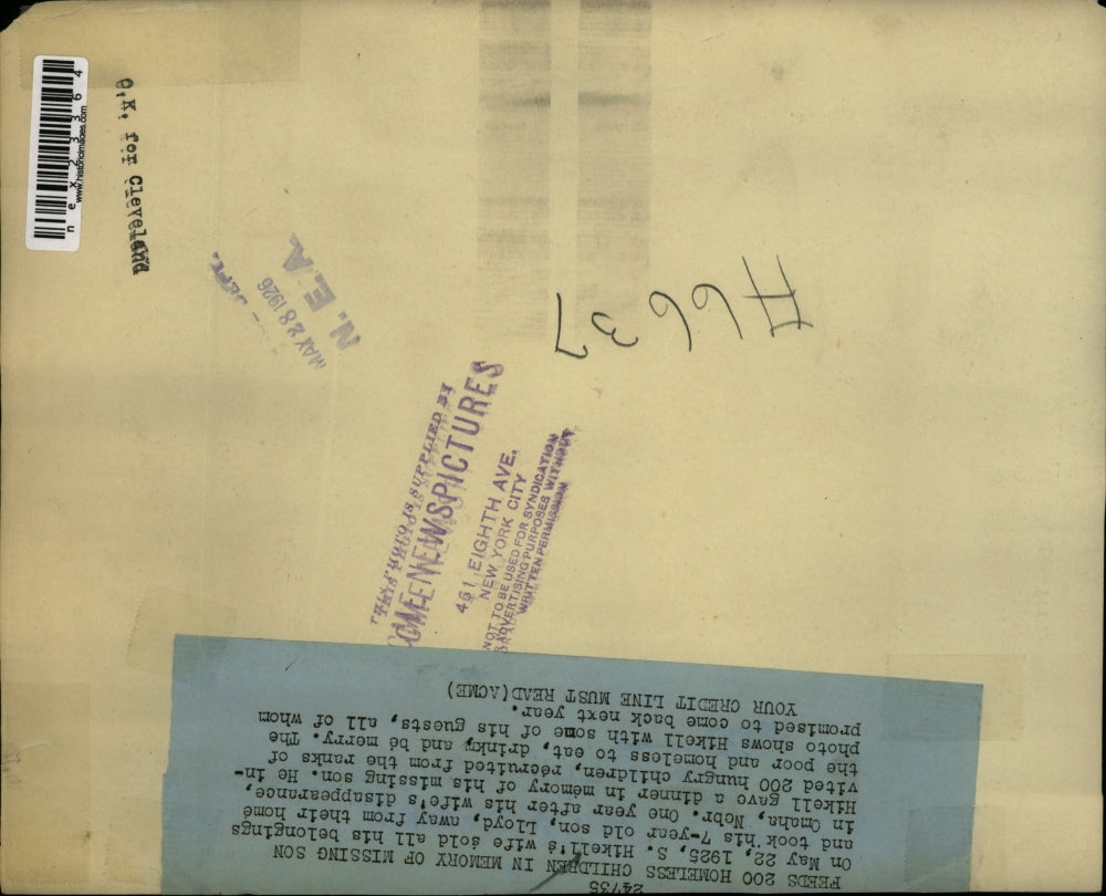 1926 Press Photo S. Hikell feeds homeless children in memory of missing son