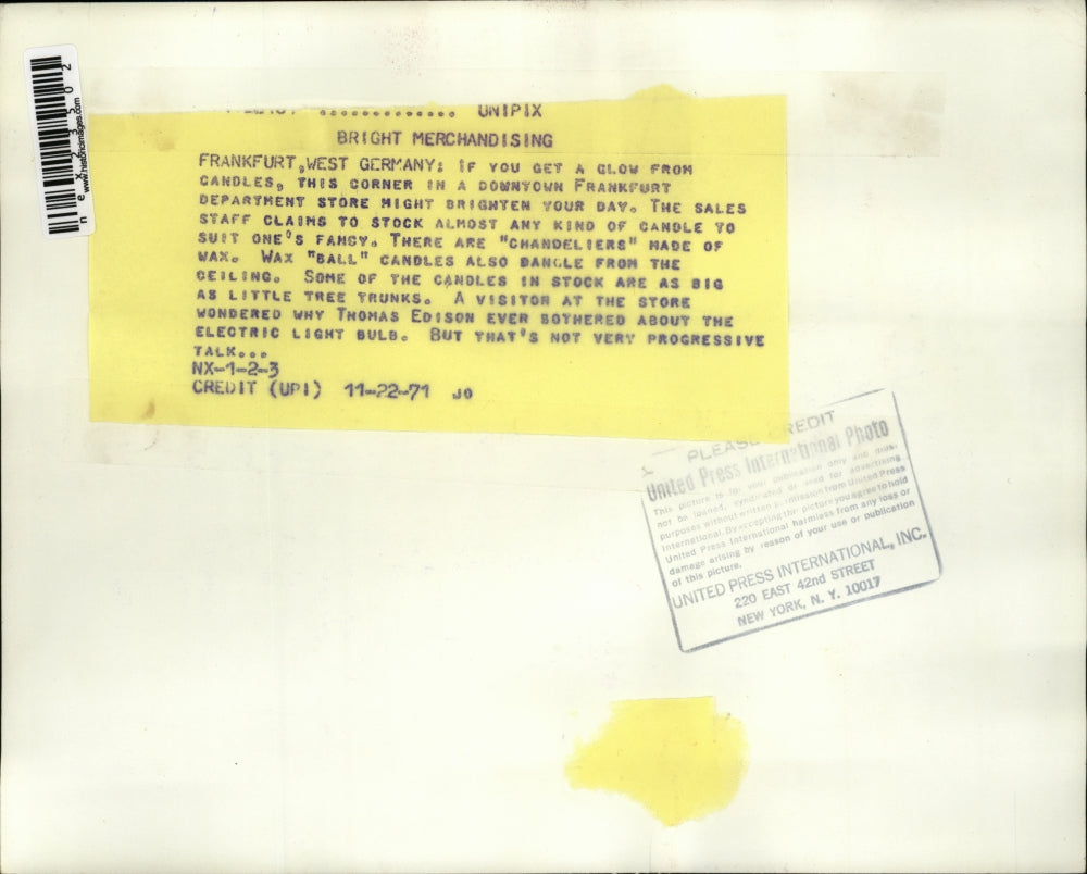 1971 Press Photo Frankfurt W Germay display of candles in a shop