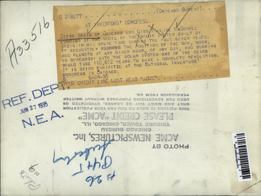 1935 Press Photo Diego Arzig, Pauline McDowell at Solar System Model, Chicago