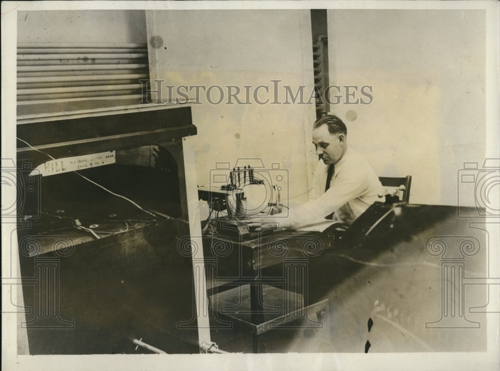 1931 Press Photo Dr Alvah Lauer Develops Auto Drivers Test Iowa State University
