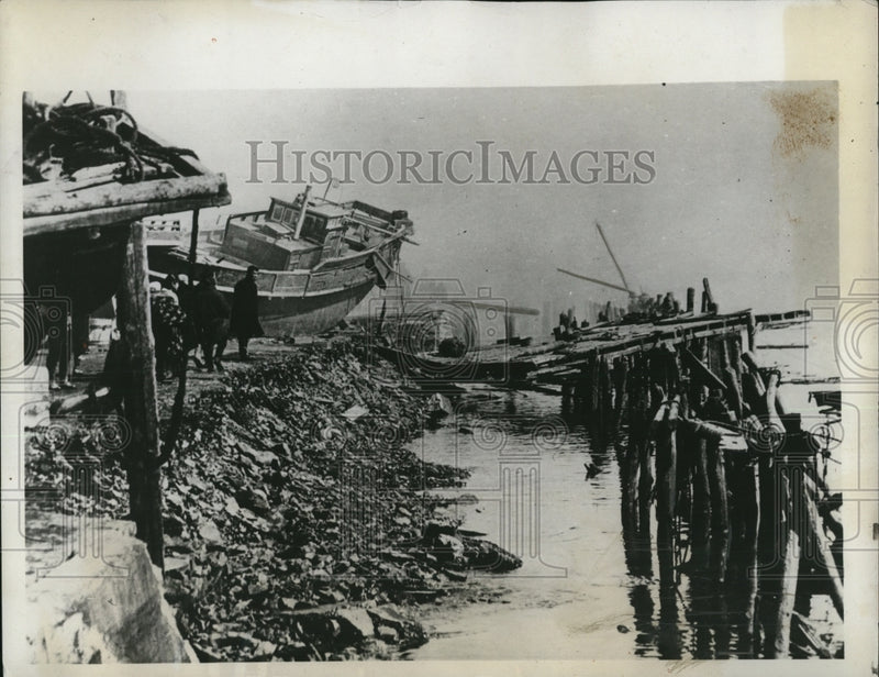 Load image into Gallery viewer, 1933 Press Photo Kamaishi Japan struck by severe earthquake
