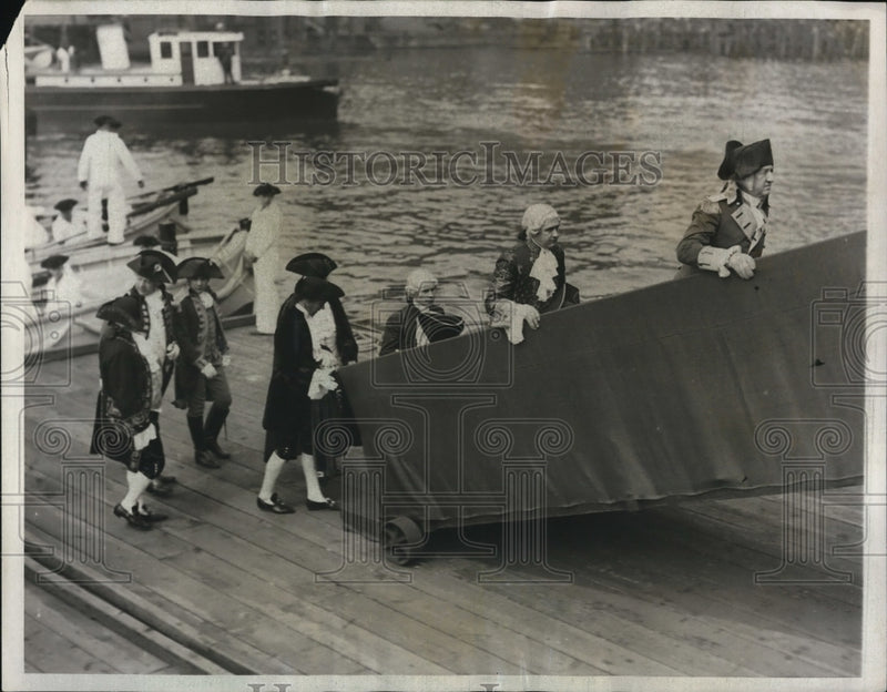 Load image into Gallery viewer, 1932 Press Photo New york Observes Bicentennial George Washington, Kenneth
