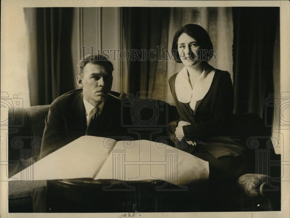 1924 Press Photo William Bell Taylor explorer & wife to Mount Puida, S. America