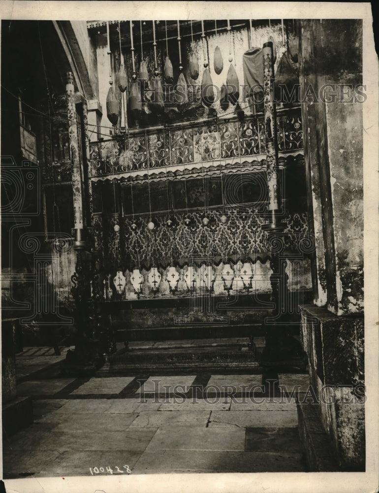 Load image into Gallery viewer, Undated Press Photo Traditional Stone of Annointment, inside Holy Sepulchre
