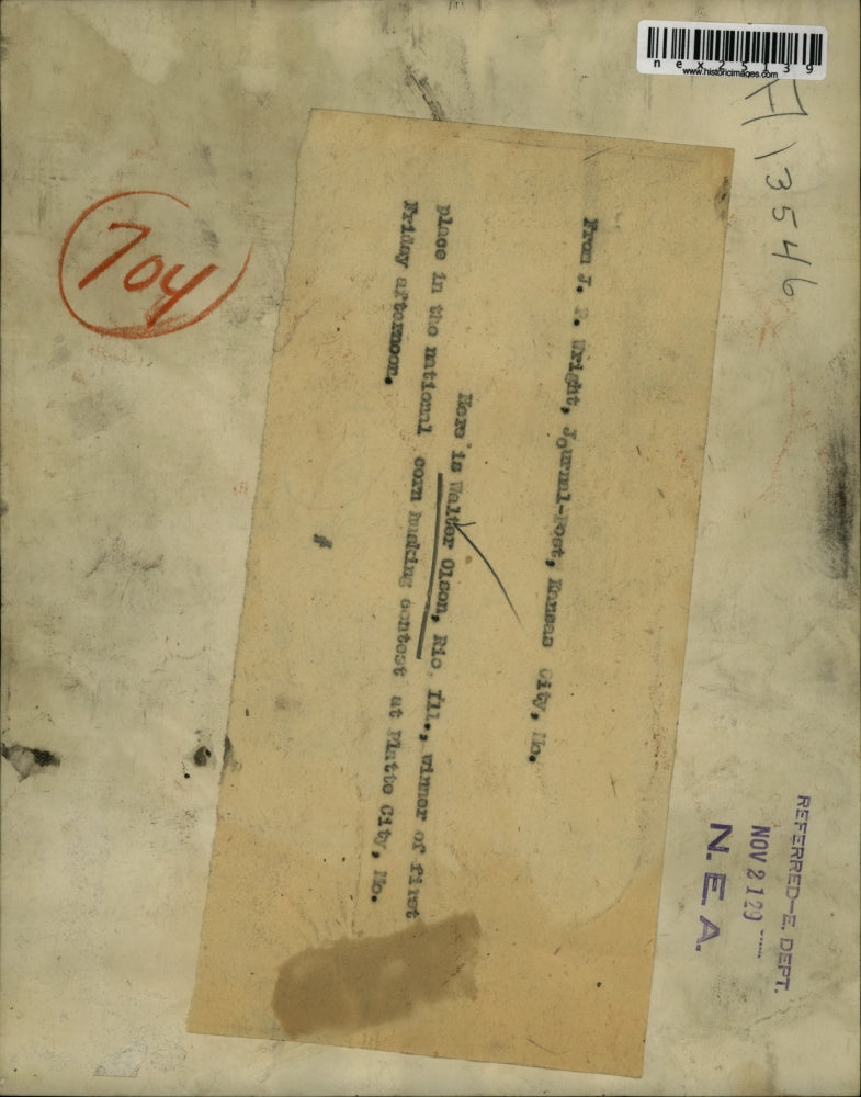 1929 Press Photo Walter Olson of Rio Ill wins corn husking contest