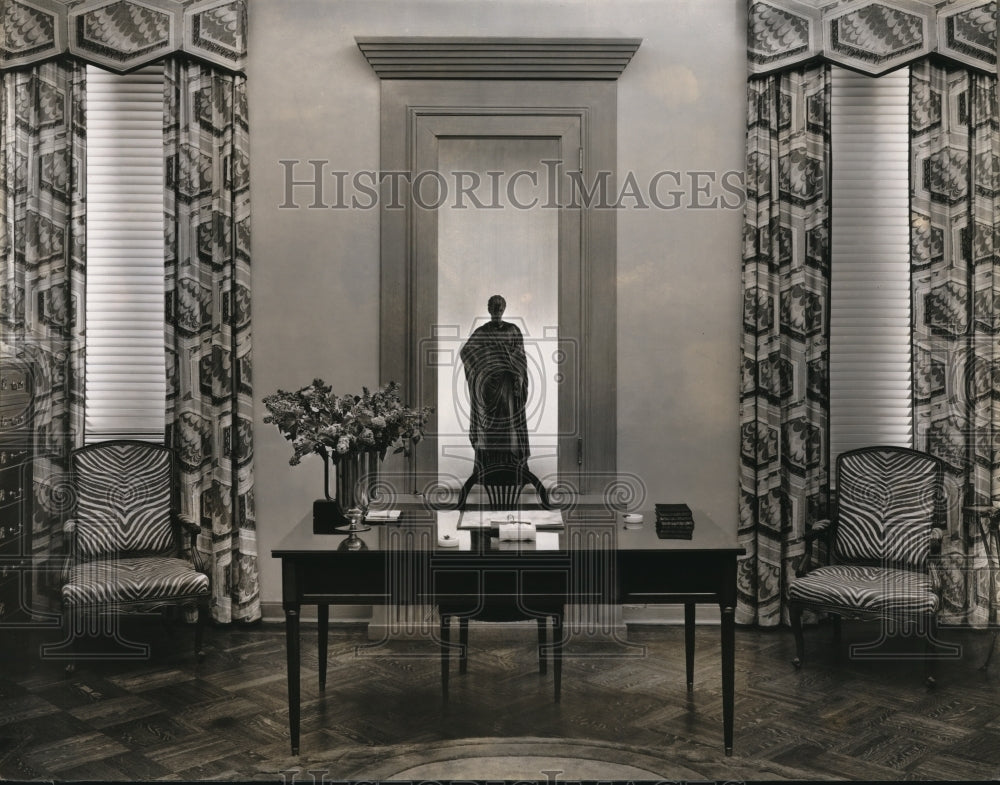 1939 Press Photo Skillfull decorating for one room apartment for modern living