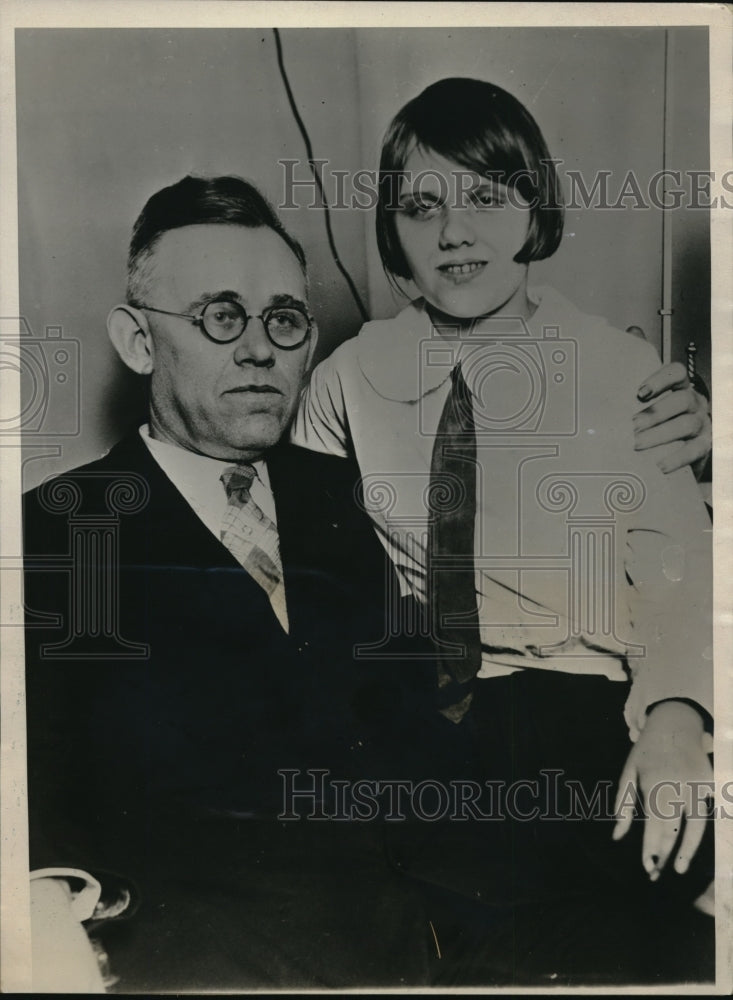 1927 Press Photo Chicago Dr Vernon & his young wife