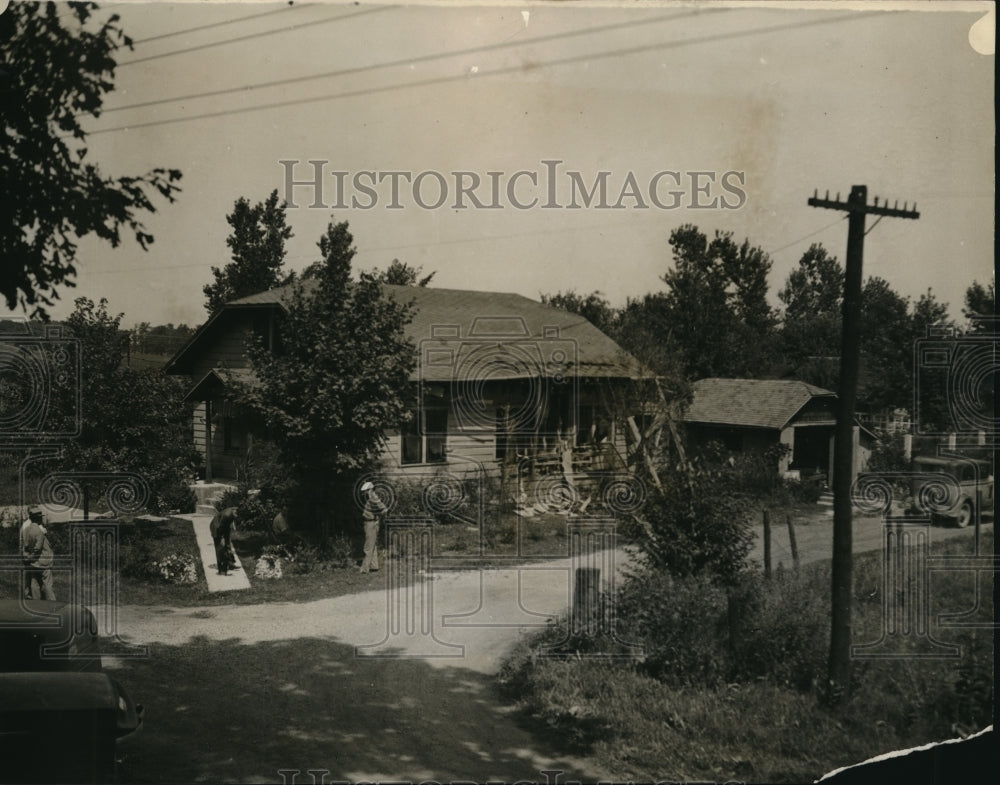 1934 Press Photo Mayor Godfrey Ott's home was bombed