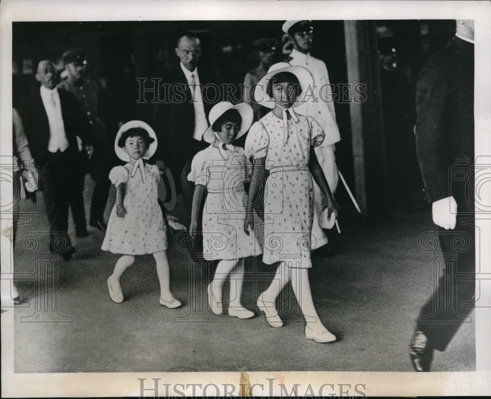1937 Press Photo Princesses Teru, Taka, and Yori returning to Japan.