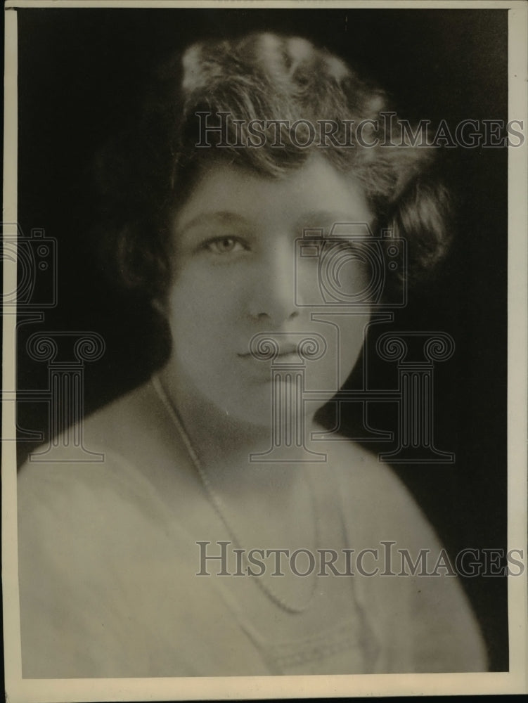 1926 Press Photo Hpn Peggy Armour, daughter of Sir and Lady D. Amour