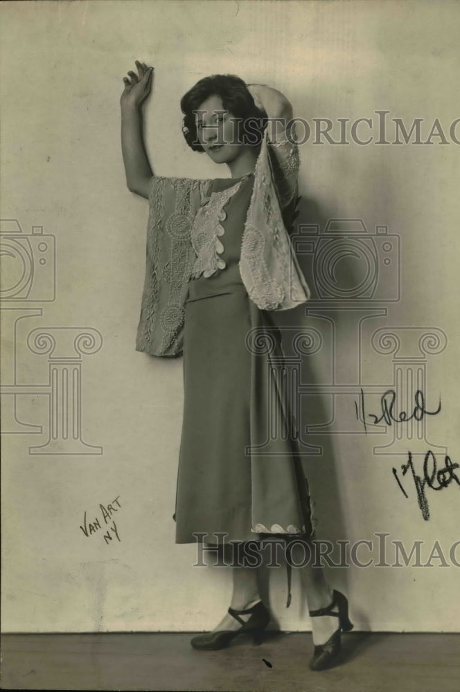 1922 Press Photo Wedding Attire Story - nex26880