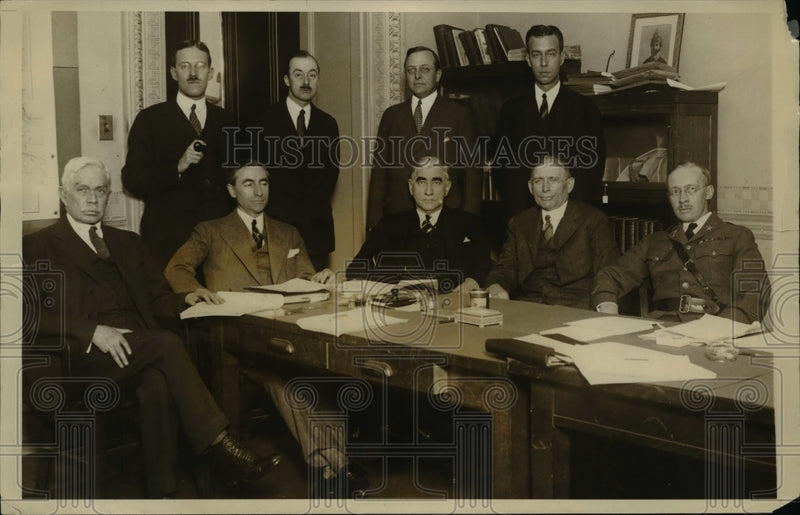Load image into Gallery viewer, 1926 Press Photo Adm. H A Jones, A T Long, Gen. D E Nolan, Hugh Gibson in Geneva
