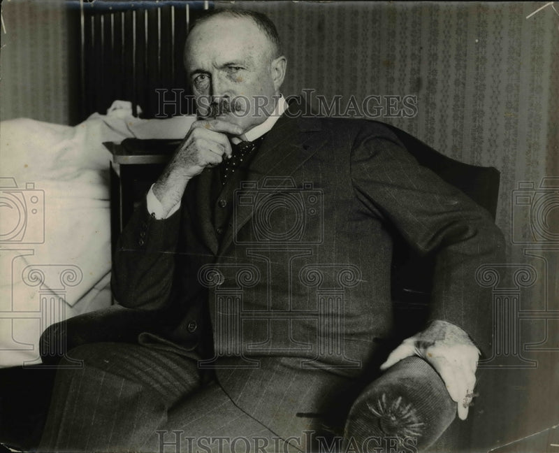 Load image into Gallery viewer, 1913 Press Photo Philippe Bunan-Varilen

