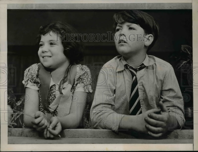 Load image into Gallery viewer, 1936 Press Photo Delmar &amp; Sybil Watson, Brother &amp; Sister Child Actors
