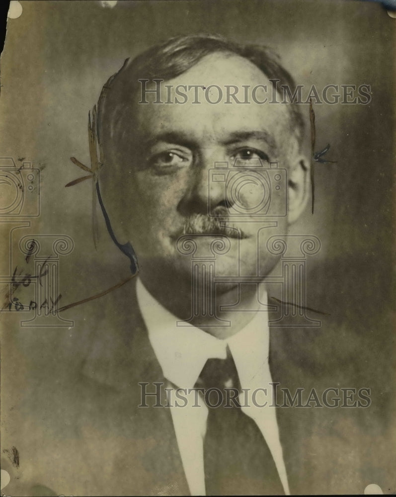 1928 Press Photo Glenn E Pliumb attorney of Chicago