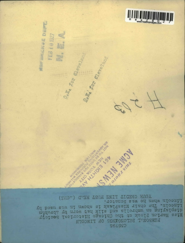 1927 Press Photo Marion Pleak Chicago Historical Society, display umbrella and