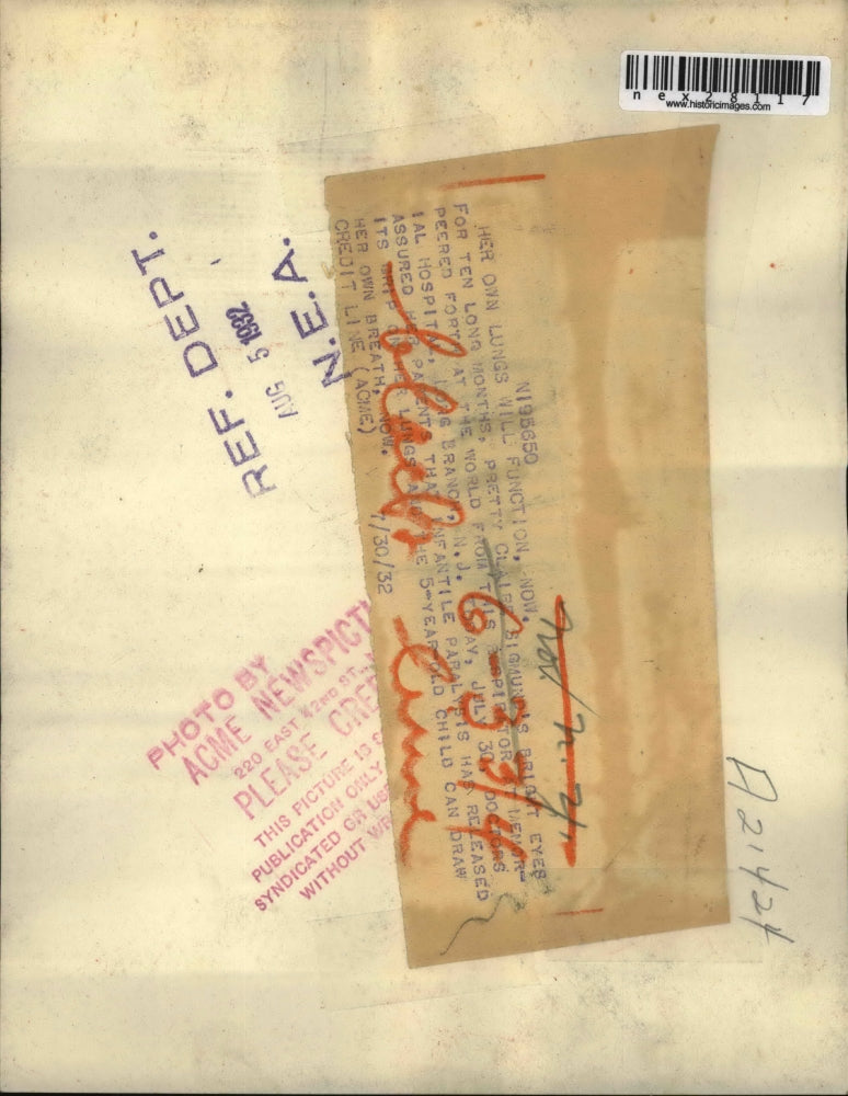 1932 Press Photo Claire Sigmund in hospital in Long Branch, New Jersey.