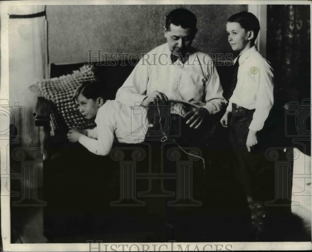 1933 Press Photo Lionel Gaucher with Harold(left) & Raymond