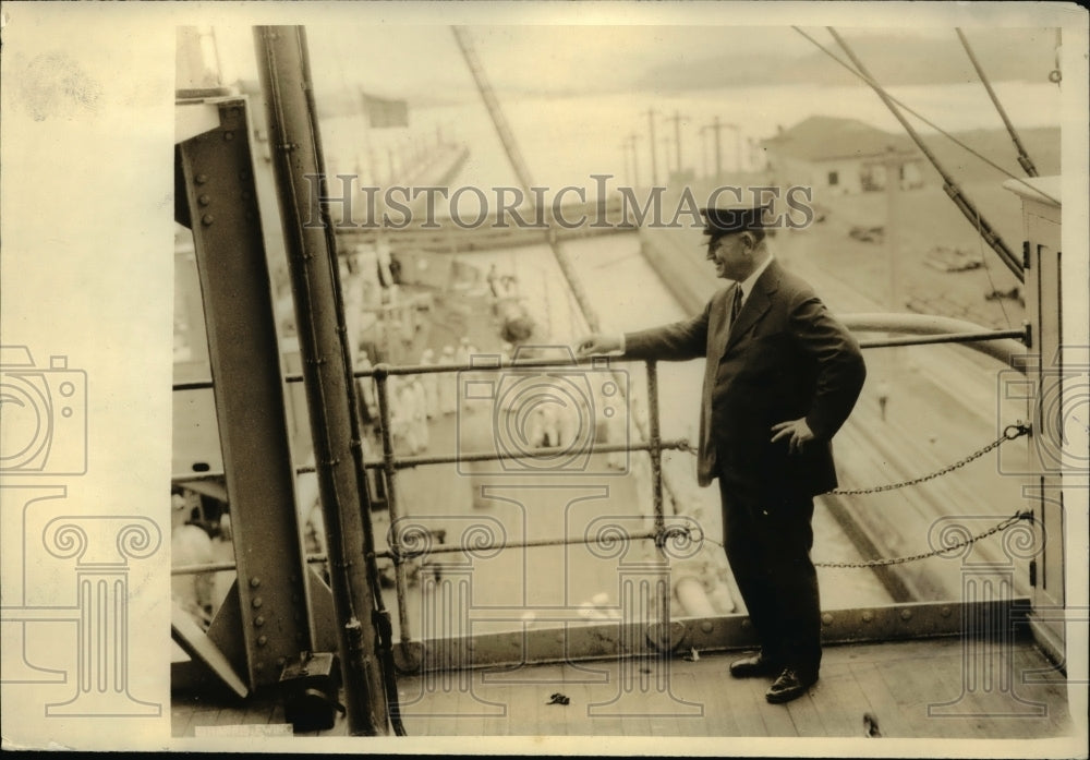 1923 Press Photo Sec of the Navy Edwin Denby USS Henderson at Panama Canal