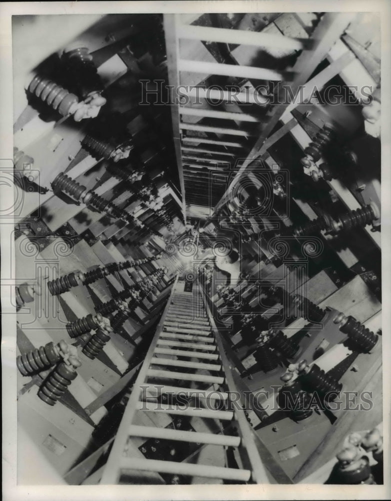 1956 Press Photo Floyd Shuffstall checking the generator at Westinghouse.