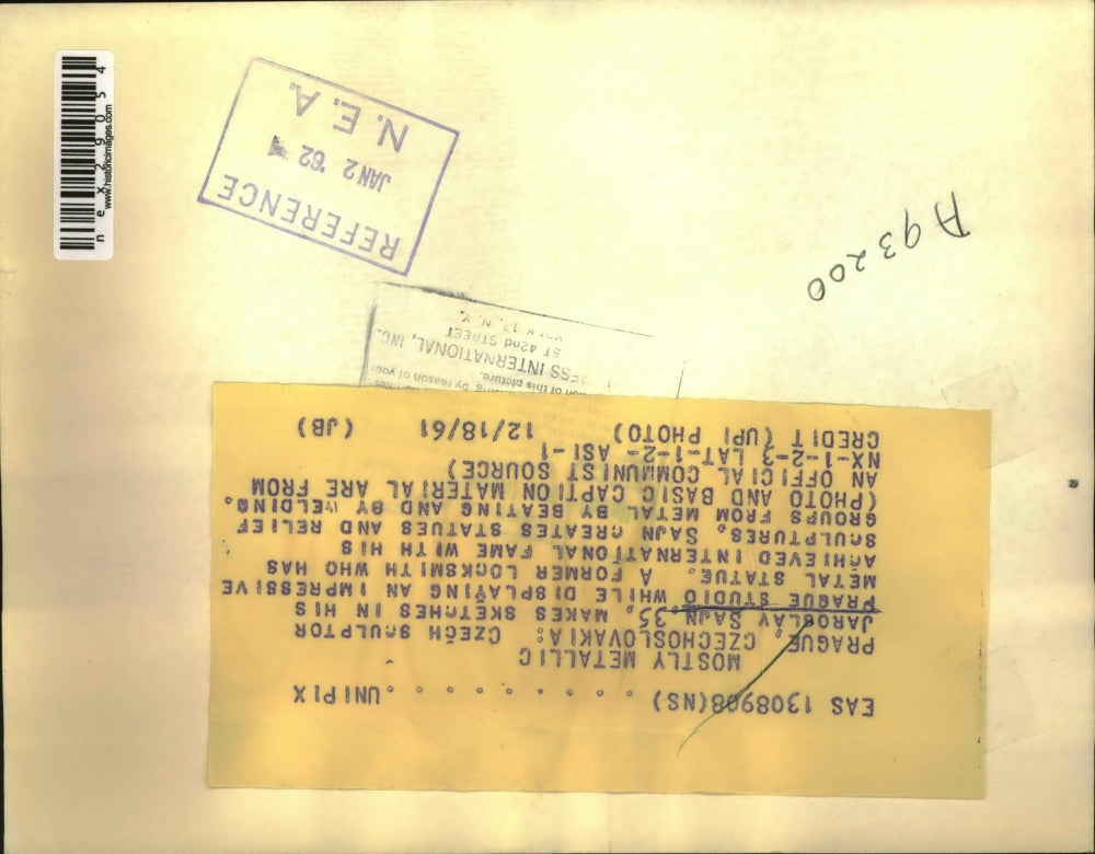 1961 Press Photo Jaroslav Sajn, 35, Czech Sculptor