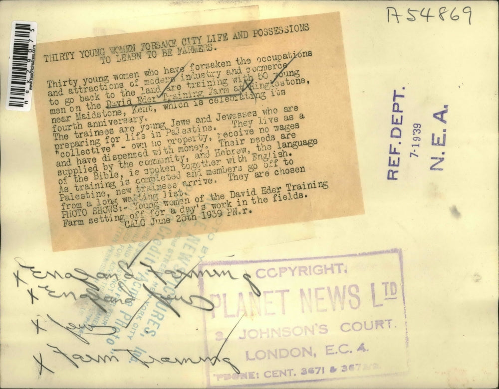 1939 Press Photo Thirty young women forsake city life and possessions to learn