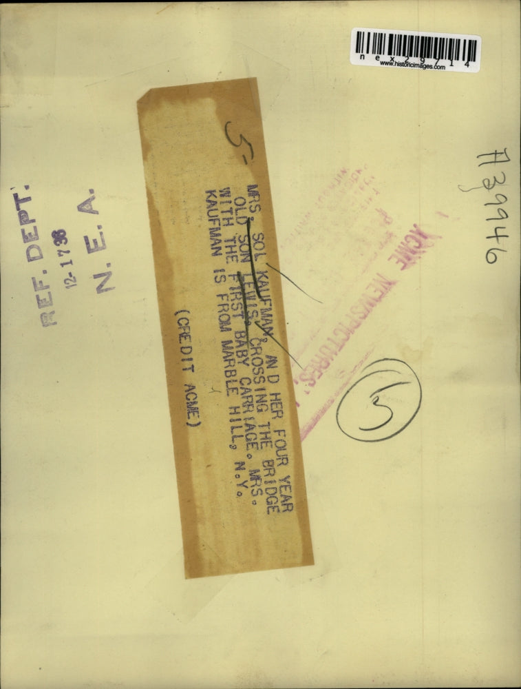 1936 Press Photo Mrs. Sol Kaufman and son, Lewis in Marble Hill, New York.