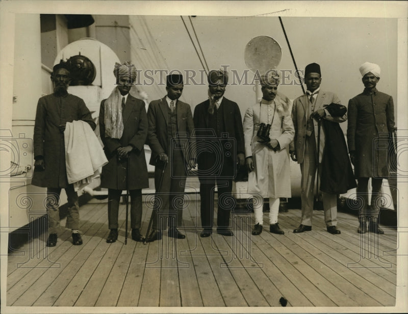 Load image into Gallery viewer, 1926 Press Photo India delegation for Sesquintennial in Phila Latiff, Tiwari,
