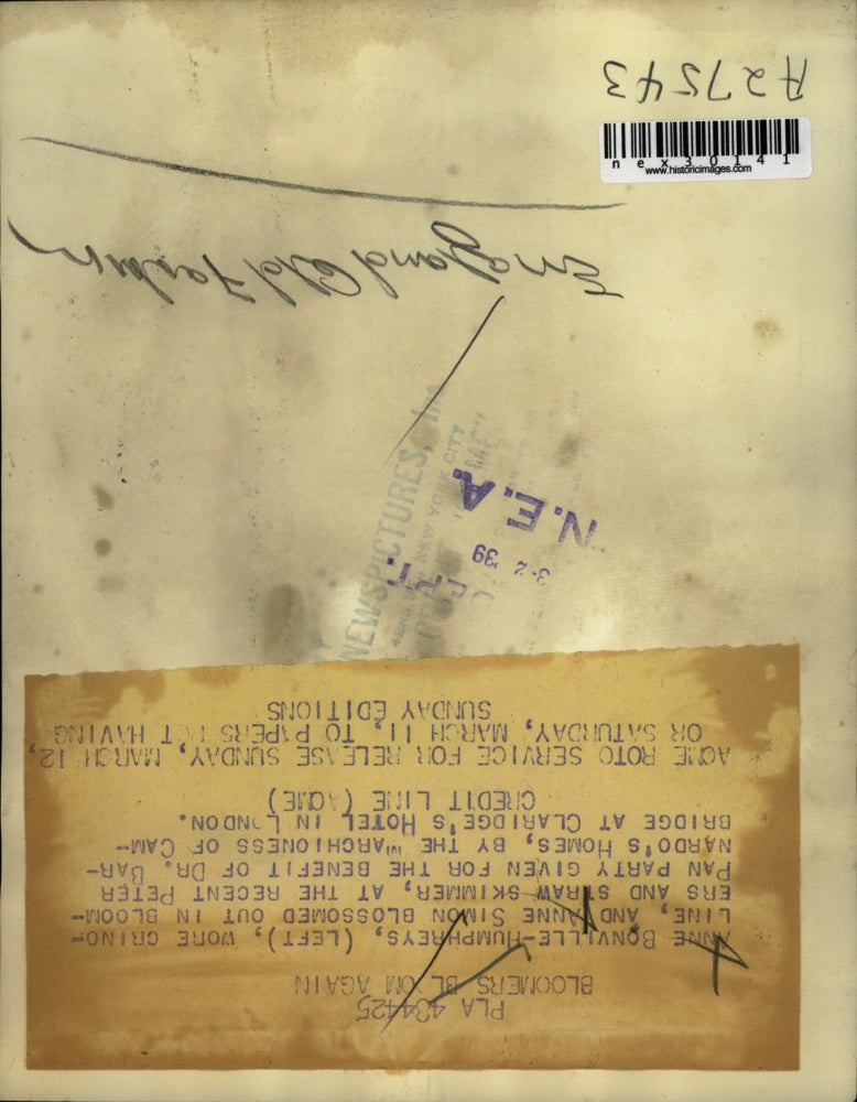 1939 Press Photo Anne Bonville-Humphreys (L) & Anne Simon