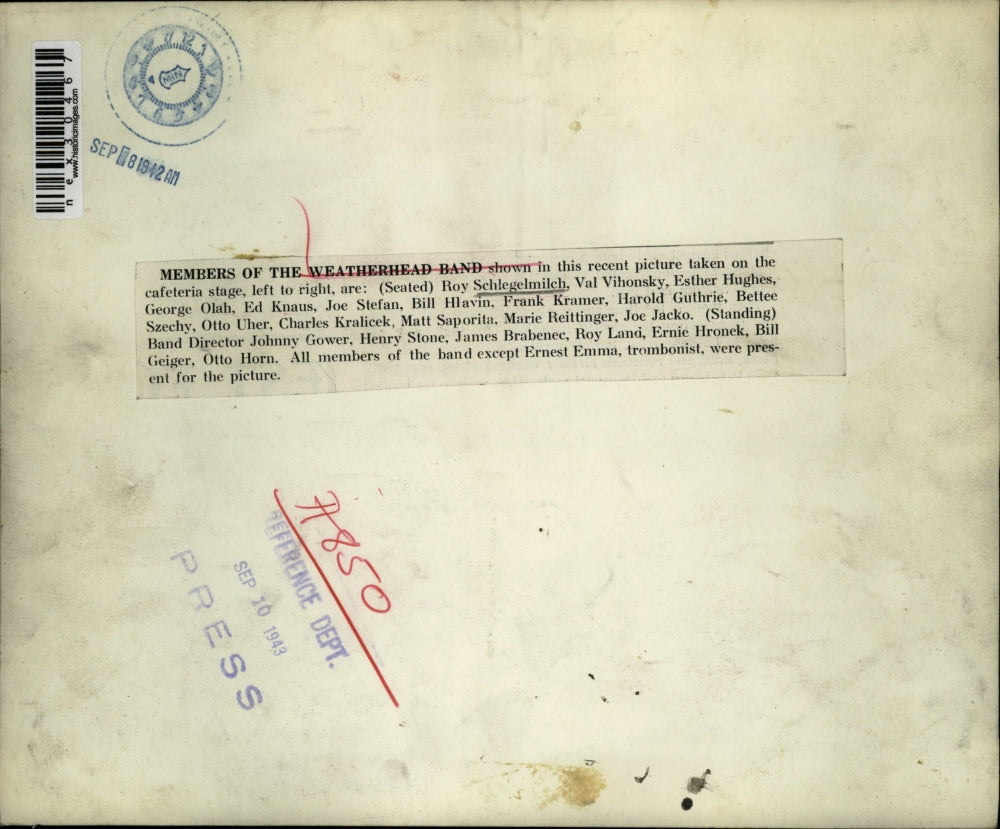 1943 Press Photo The Weatherhead Band members with the director, Johnny Gower