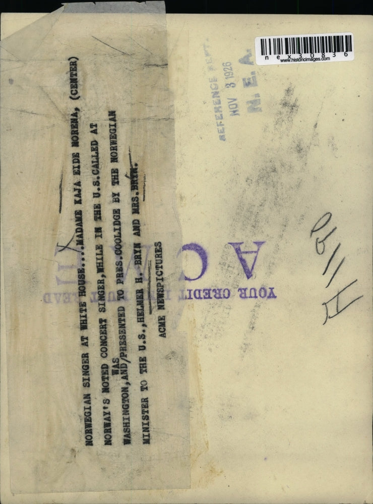 1926 Press Photo Norwegian singer Madame Kaja Nonena(center) in US with