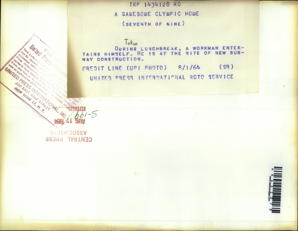 1964 Press Photo Workman at the Subway Construction in Tokyo