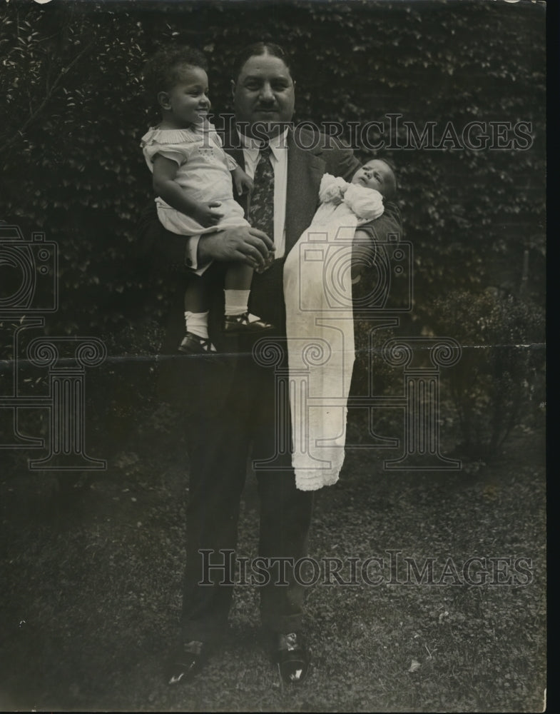 1925 Press Photo Mahmoud Samy Pasha, New Egyptian Minister w/ his children