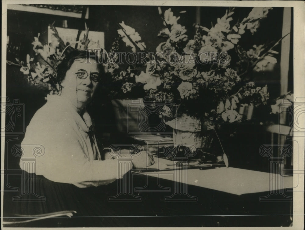 1923 Press Photo Ella Snyder, Assistant Postmaster of Indianapolis