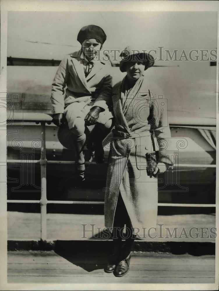 1932 Press Photo Barbara age 9 & Jean Tomkins age 15 swimmers