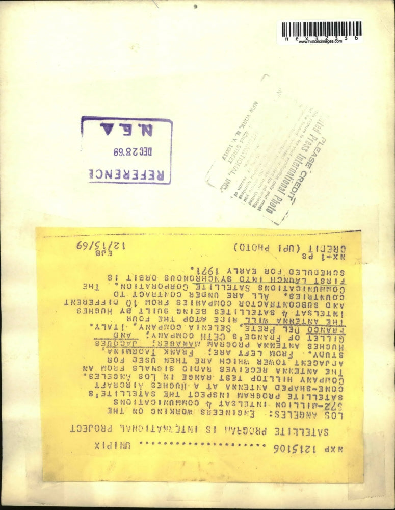 1969 Press Photo Engr working on Intelsat F. Taormina, J.Gillet, F. Del Prete