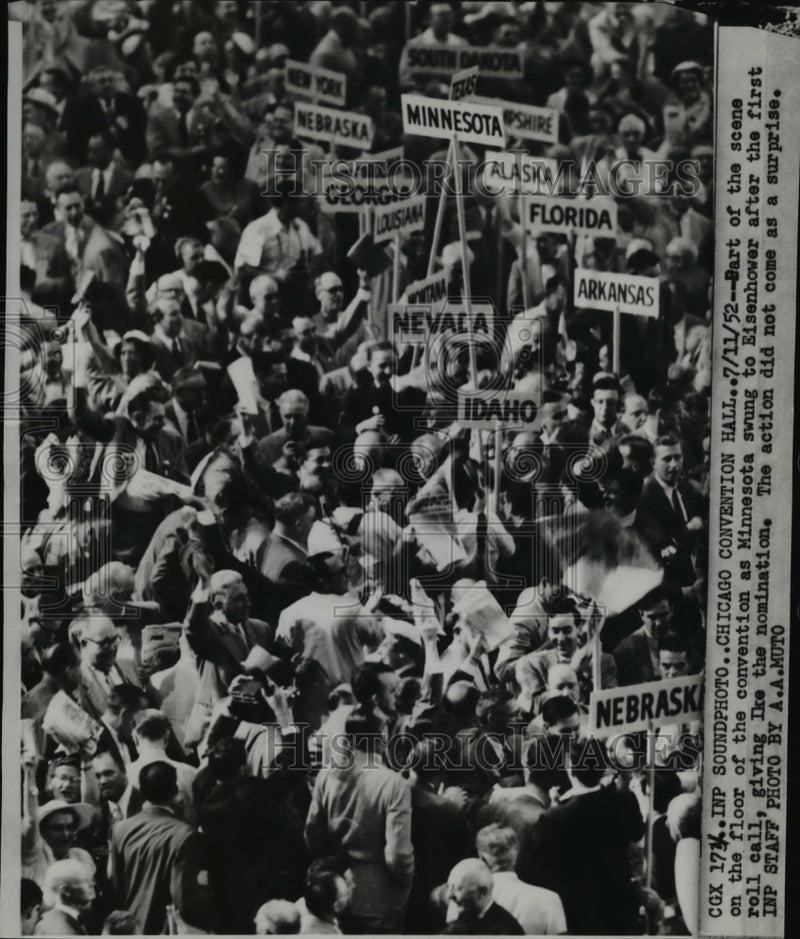 Load image into Gallery viewer, 1952 Press Photo Republican National Convention Floor, Chicago Eisenhower Nom

