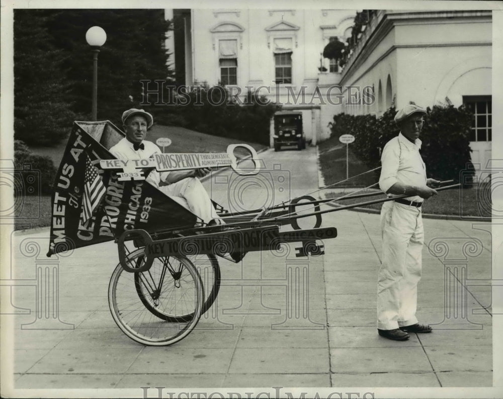 1933 Press Photo Pat Thienes & Ed Thiede at Chicago's World's Fair