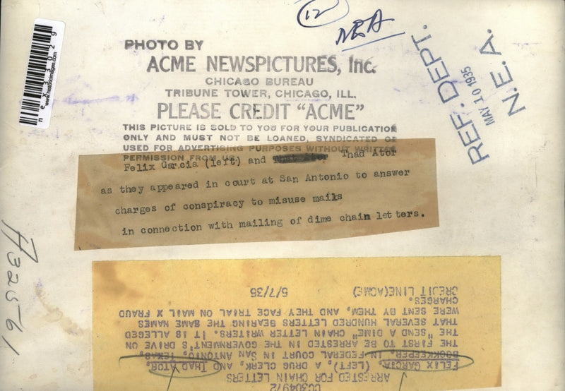 Load image into Gallery viewer, 1935 Press Photo Thad Ator Felix Garcia Arrested Send A Dime Chain Letter Scam
