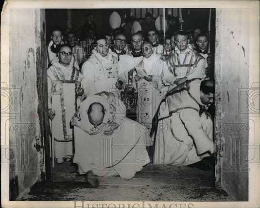 1949 Press Photo Threshold Wash Basilica Santa Maria Maggiore Holy Year Jubilee