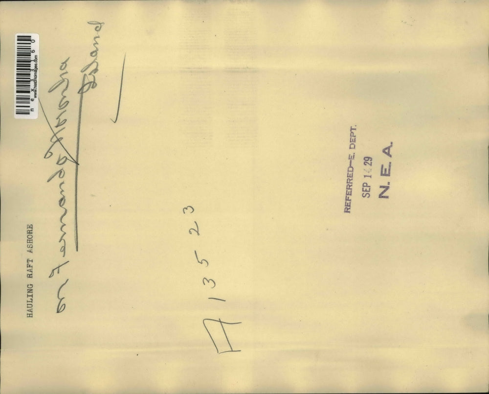 1929 Press Photo Hauling Raft Ashore at Fernando Noronha Island Brazil