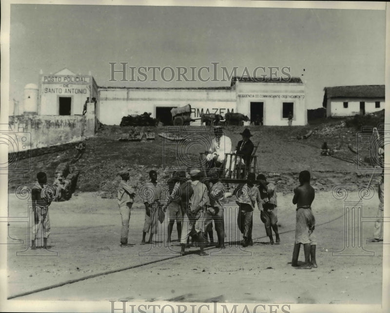Load image into Gallery viewer, 1929 Press Photo Howdar on Murderers Island Fernando Noronha Island S Atlantic
