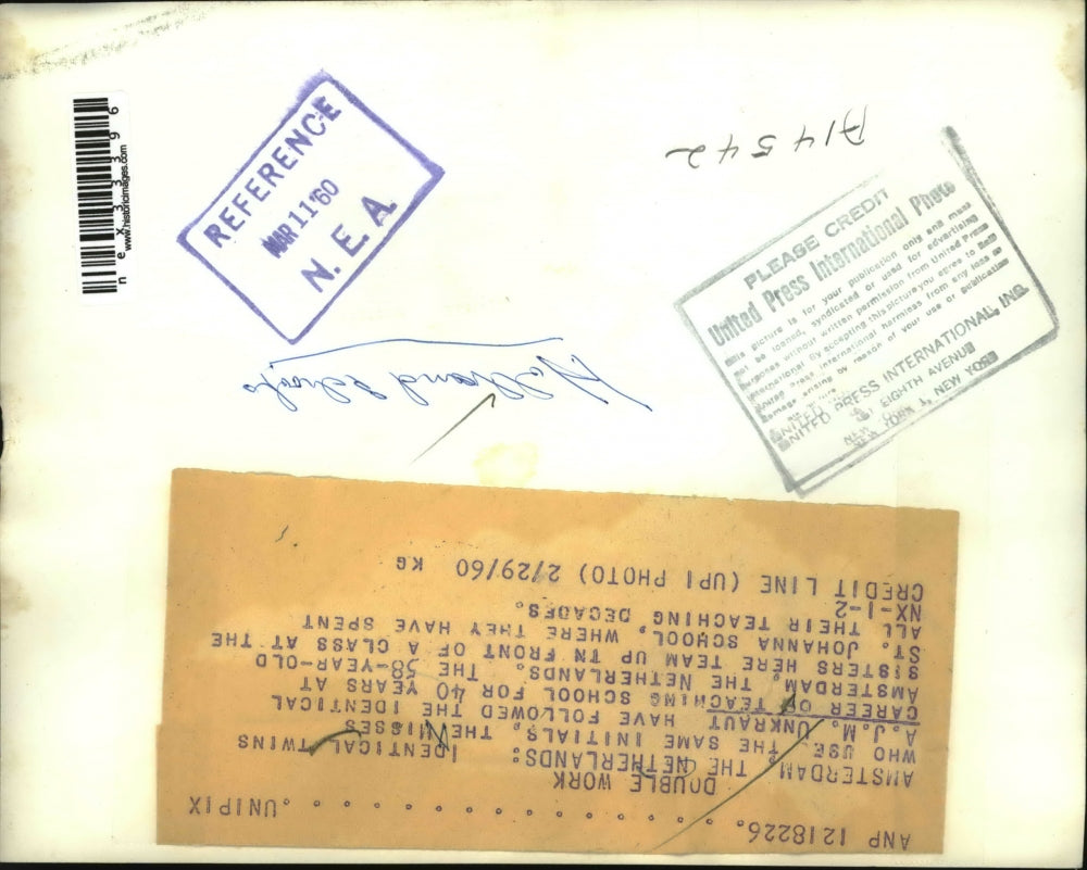 1960 Press Photo School Teacher Twins A J M Unkraut St Johanna School Amsterdam