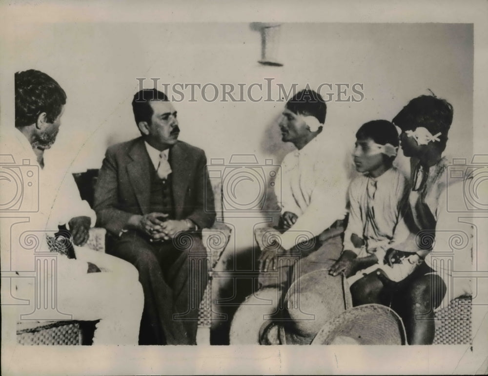 1936 Press Photo Peasants Owners of Land in Big Haciendas Beaten for Their Land
