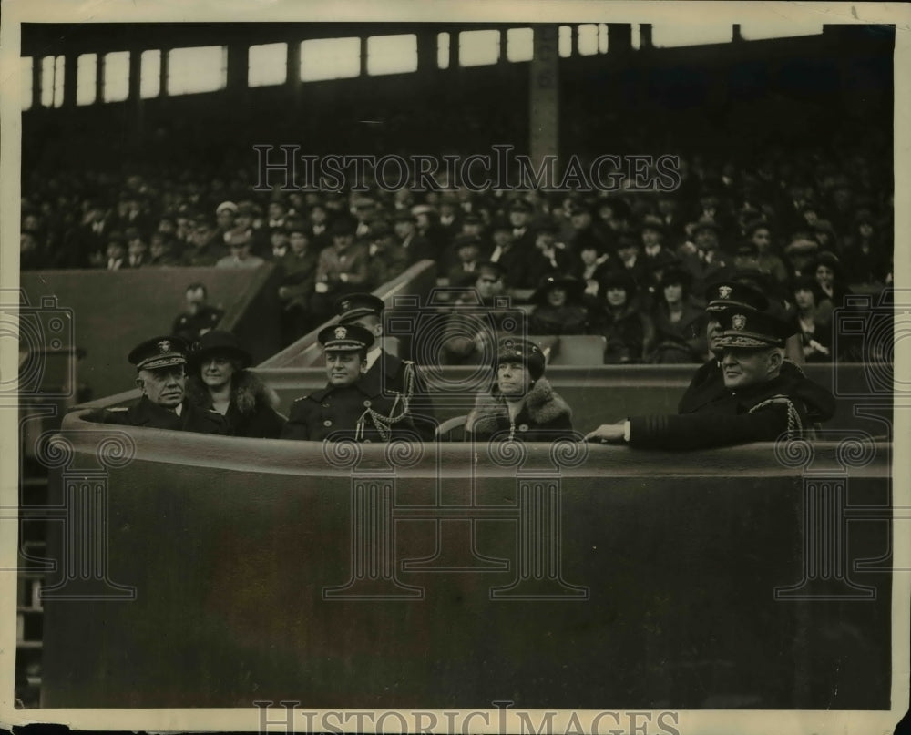 1922 Press Photo Admirals Hilary Jone and G S Williams Naval Day Football Game