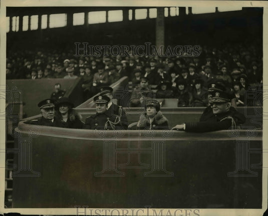 1922 Press Photo Admirals Hilary Jone and G S Williams Naval Day Football Game