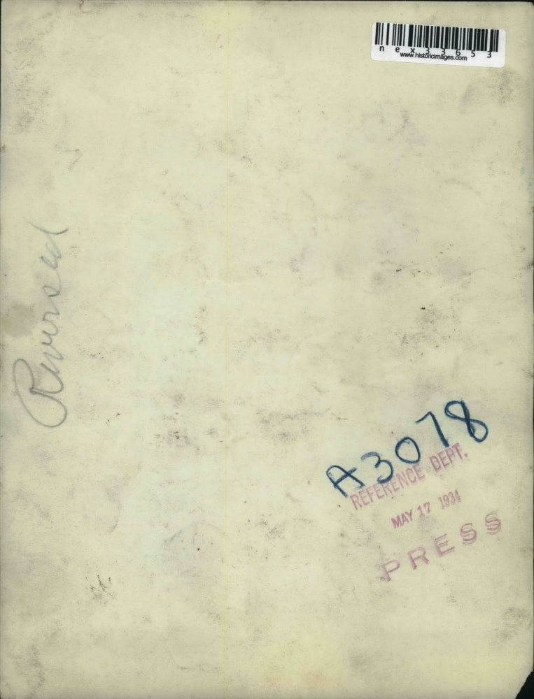 1934 Press Photo Filling radiator - nex33653