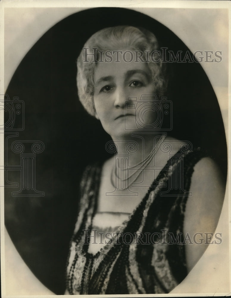 1927 Press Photo Loreta Foster, General Superintendent of the Cailey Company